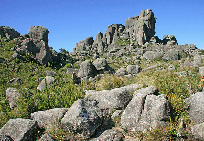 Maciço das Prateleiras - Parque Nacional do Itatiaia Maciço das Prateleiras - Foto: Parque Nacional do Itatiaia
